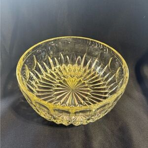 Anchor Hocking Medallion or Cameo Star Pattern Bowl With Honey Gold Tones